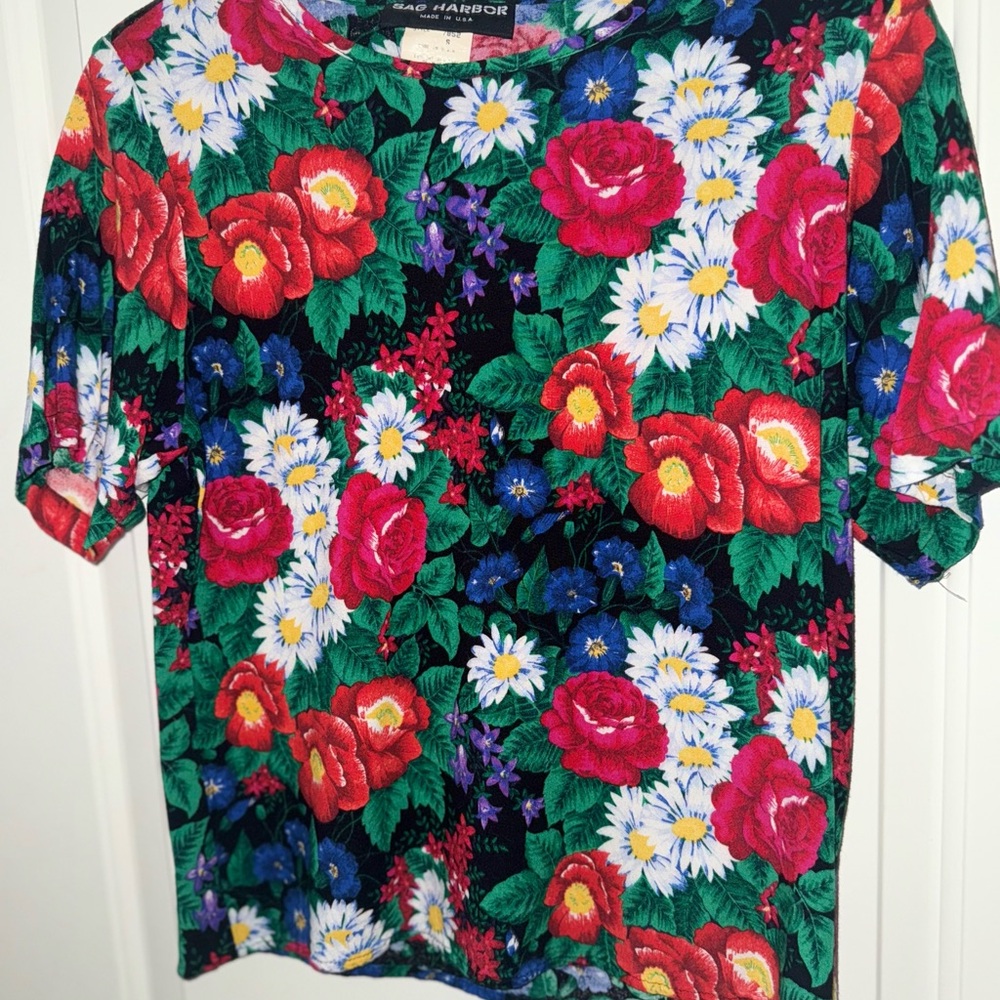 Sag Harbor Women's Floral Top - Multicolor